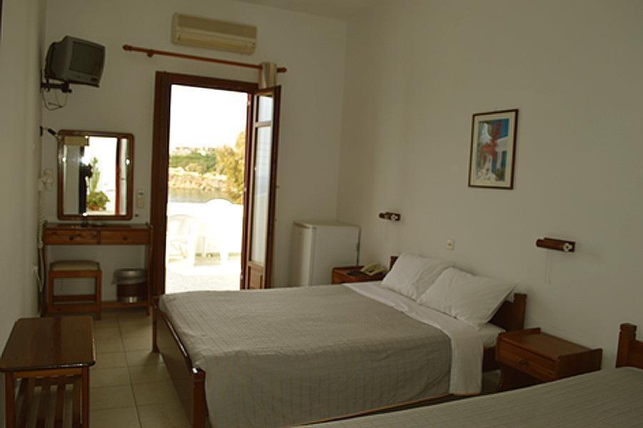 Artemis Hotel